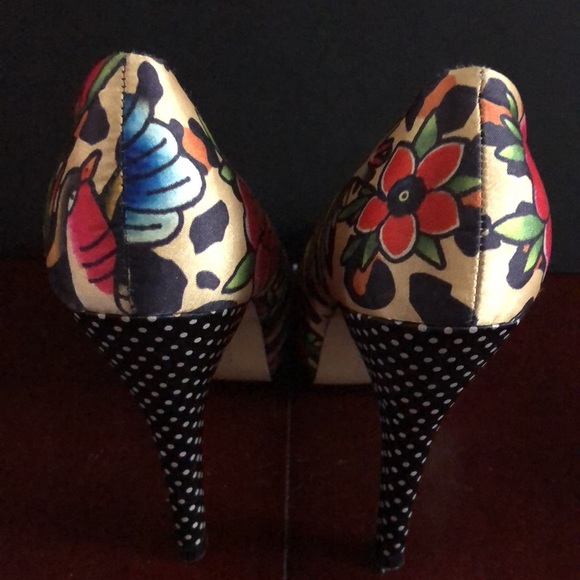 Iron Fist High Heels - Picture 2 of 6